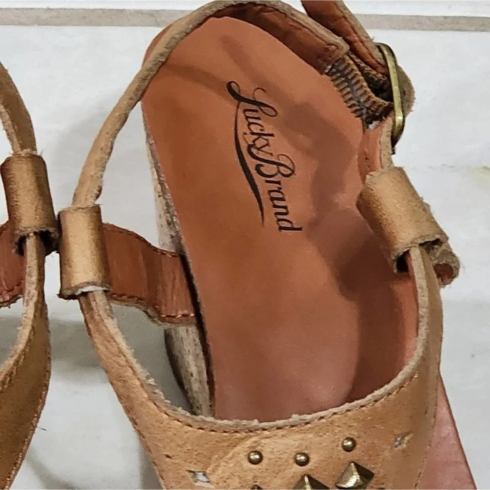 Lucky brand Narnie leather studded cut‎ out cork Wedge Sandals women's size 8.5